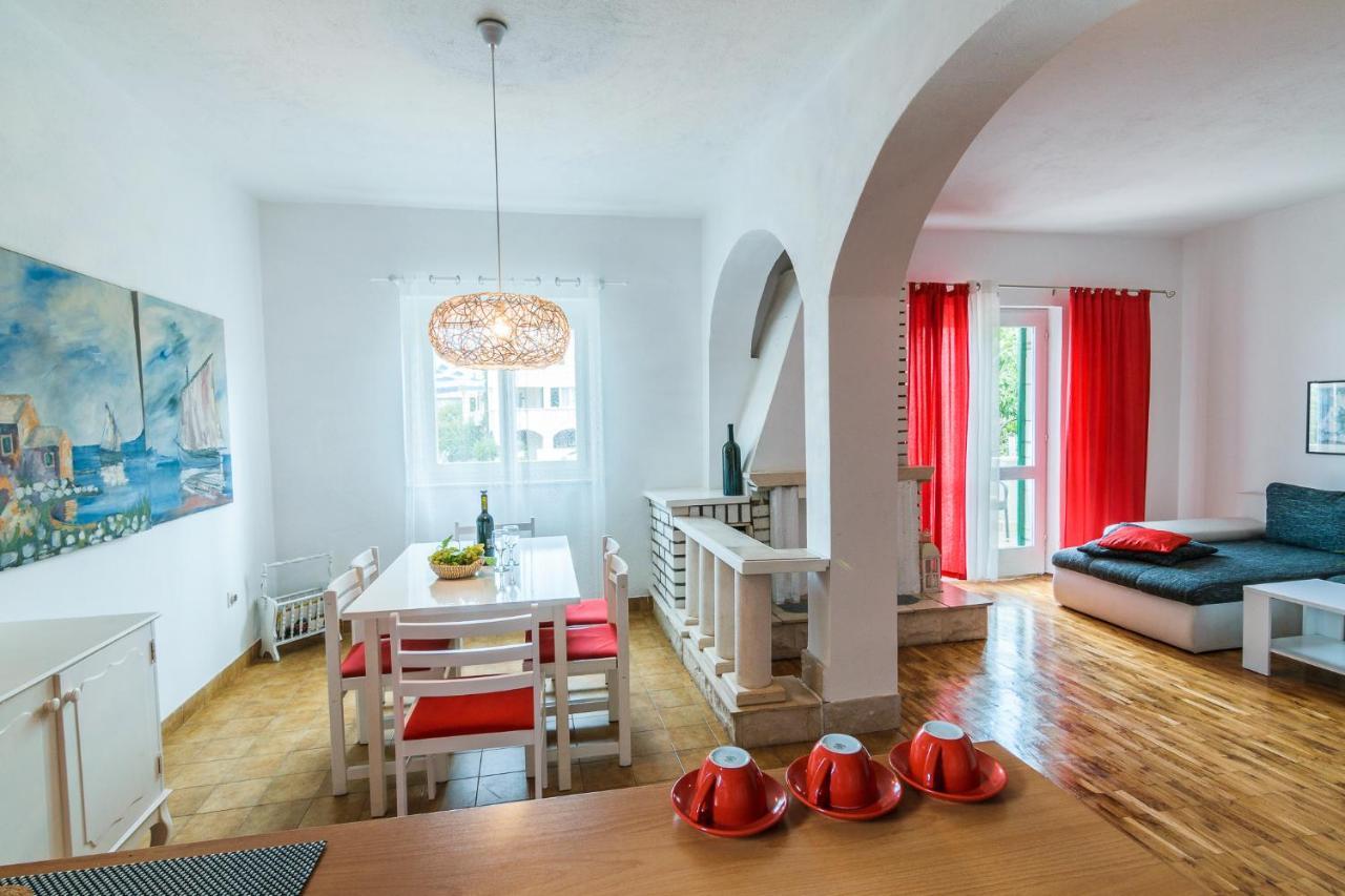 Apartment Dunja Supetar Kültér fotó
