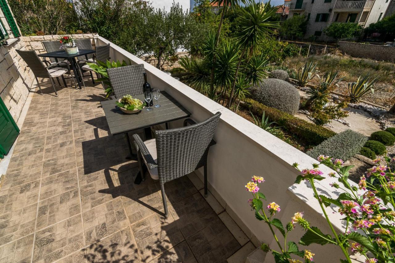 Apartment Dunja Supetar Kültér fotó